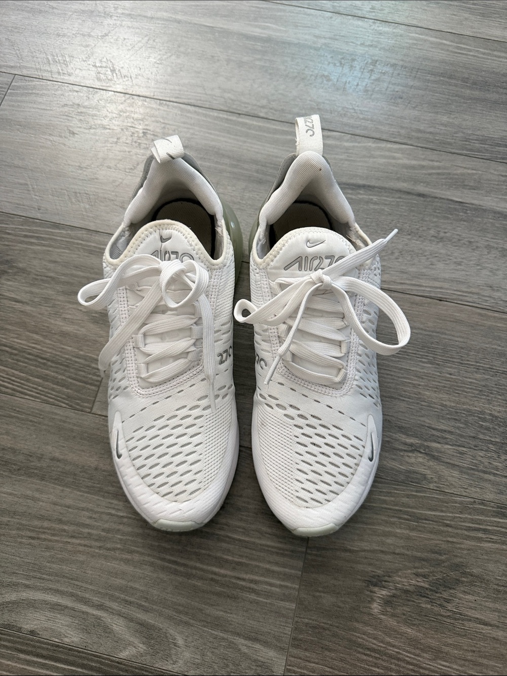 Nike Women’s White and Silver Air Max 270 Sneakers - size 8